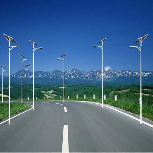 Hvordan utvikle Solar Street Lights 云动力 顾芹茹 顾芹茹